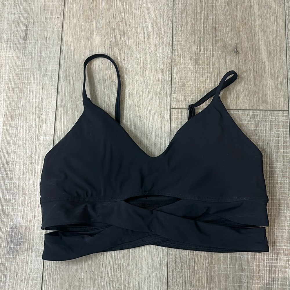 Lululemon sports bra